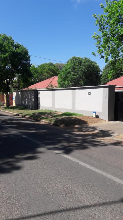 山谷住宿加早餐旅馆 Pretoria-Noord 外观 照片