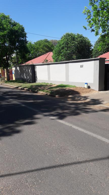 山谷住宿加早餐旅馆 Pretoria-Noord 外观 照片
